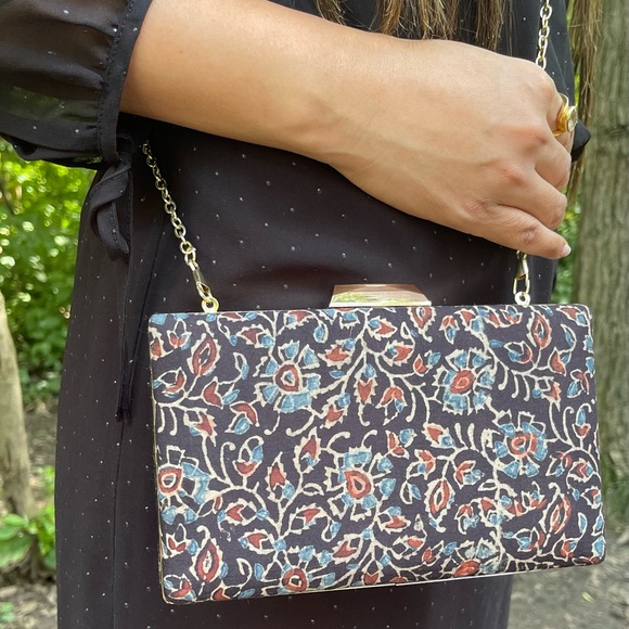 The Kalamkari Box Clutch ; Black - Picture 2 of 4